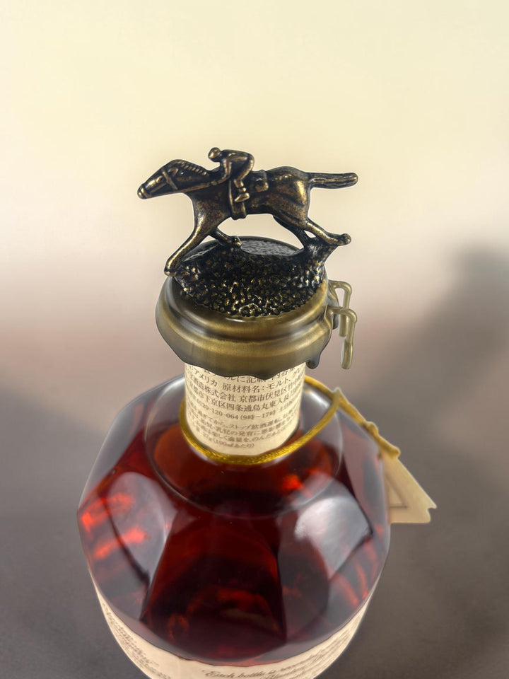 Hand Label
Blanton&